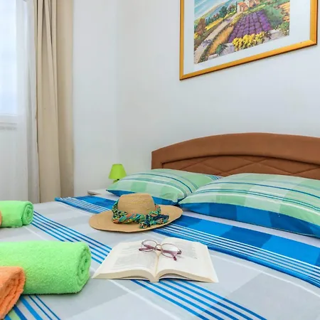 Kremenici Apartman *